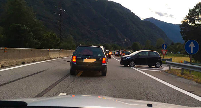 Incidente in superstrada tra Mergozzo ed Anzola 