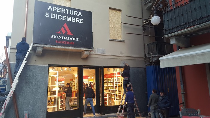 Mondadori trova casa a Verbania. Visita a sorpresa dell’amministratore delegato (foto)
