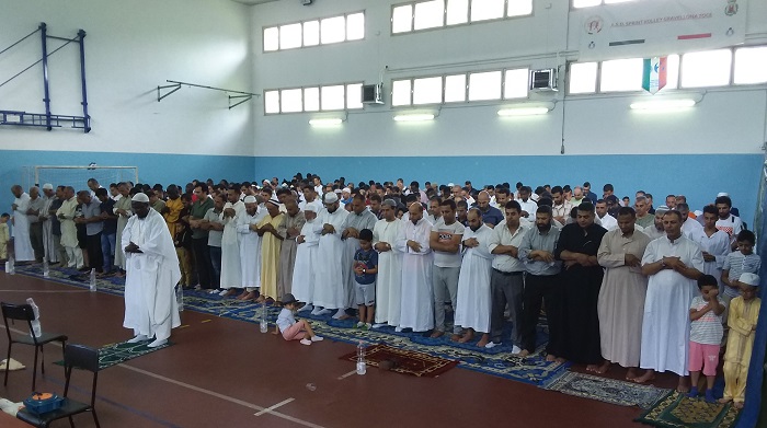 Termina il Ramadan, festa delle comunità islamiche locali. Fotogallery