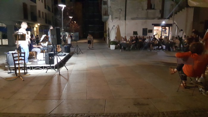 “Street art” aggiunge una data. Pubblico in crescita, commercianti poco partecipi (foto)