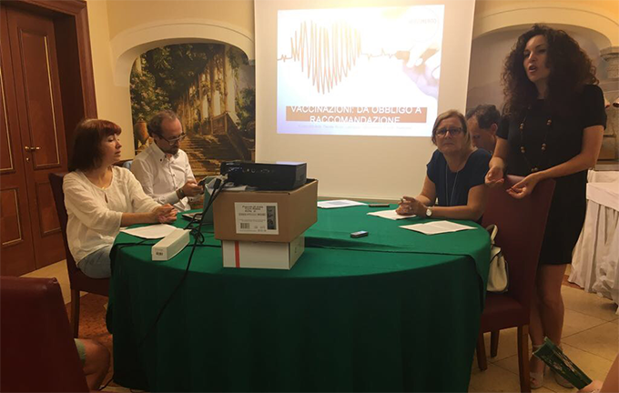 Vaccini obbligatori: conferenza del Movimento Cinque Stelle