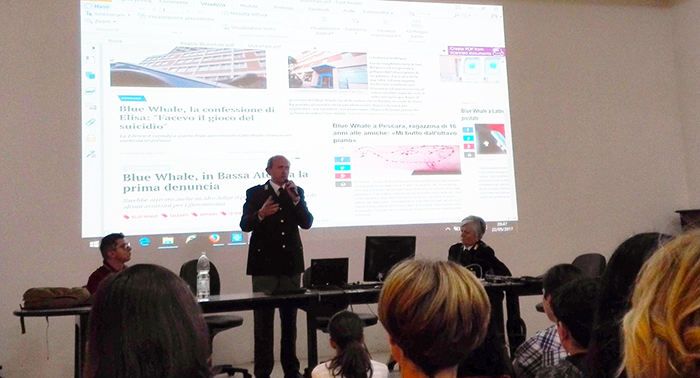 I rischi nell'uso dello smartphone nell'incontro delle scuole Bagnolini sul cyberbullismo