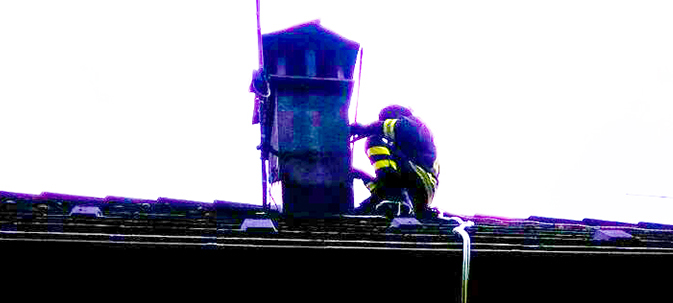 Incendio a canna fumaria, intervento dei Vigili del fuoco a Bannio Anzino