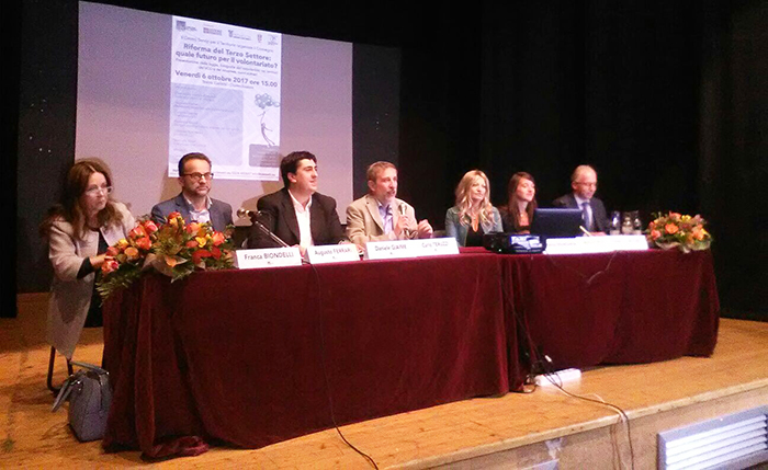 Il futuro del volontariato nel convegno del Cst al Galletti. Video e foto