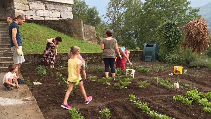 "Ortocrestese": cena benefica con i prodotti coltivati dai bambini. Foto