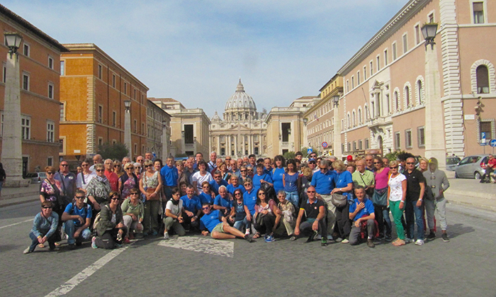 Il Cai di Villa salutato all'Angelus da Papa Francesco