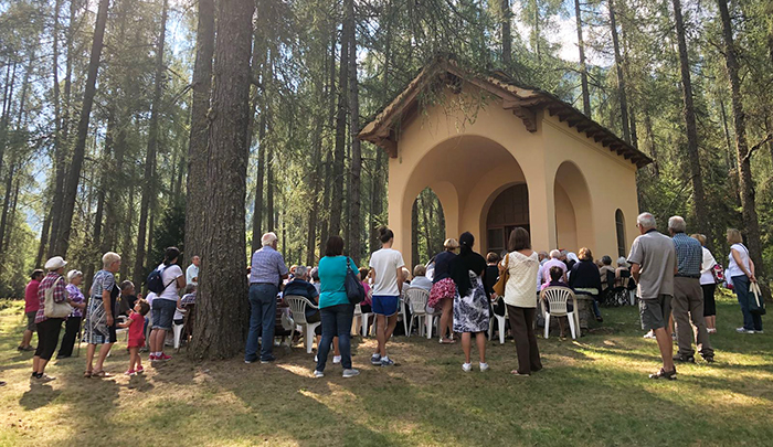 Messa in pineta per onorare Don Bosco. Fotogallery