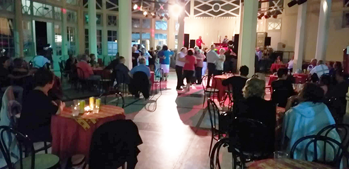Gran finale delle serate danzanti al Rubino di Bognanco, sabato sarà protagonista il liscio