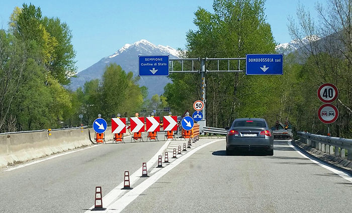 Via ai lavori sulla SS. 33, operai nel "tratto maledetto" della Superstrada a Domo