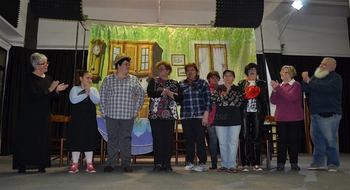 Serata benefica con "I Calaschesi", in scena una compagnia tutta al femminile