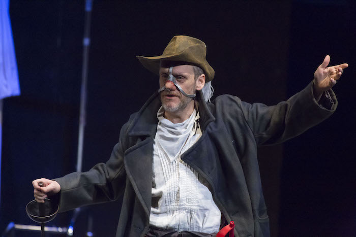 Cyrano de Bergerac a La Fabbrica nell'adattamento di Jurij Ferrini