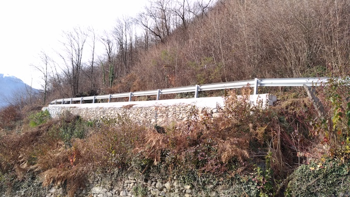 Crevoladossola: si sistema un nuovo tratto della via al Monte - Foto