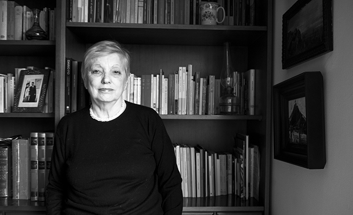 La più grande scrittrice italiana contemporanea? La 70enne domese Cleide...