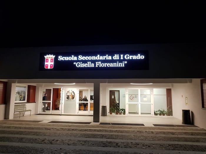 Doppia cerimonia alle scuole medie per l'intitolazione a Gisella Floreanini e i 30 anni dell'indirizzo musicale