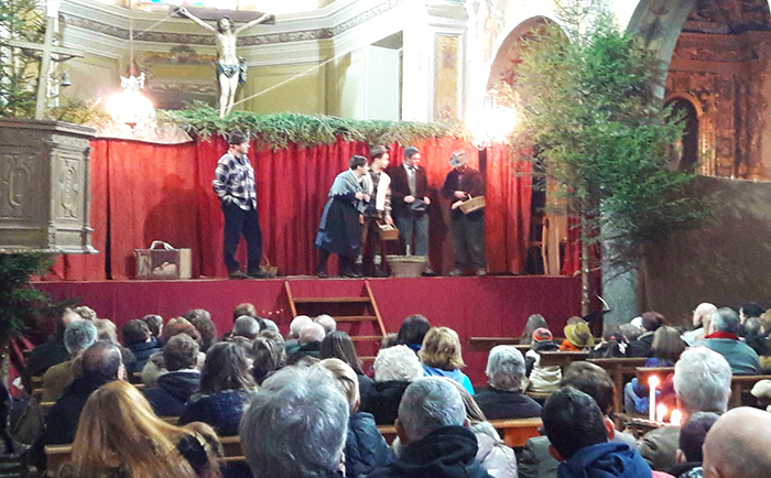 Parrocchiale gremita per il Gelindo a Seppiana. Foto