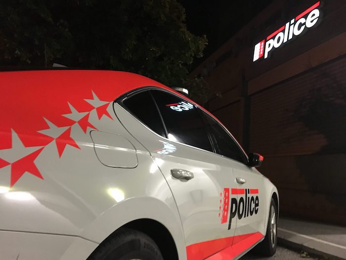 Vallese: ubriaco in bici andava contromano sull'autostrada. Afghano denunciato