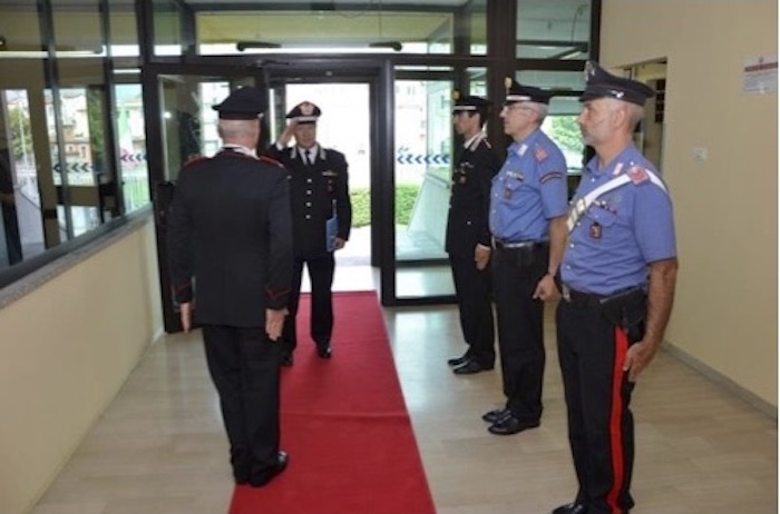 Il generale dei CC Mariano Mossa, in visita al comando provinciale