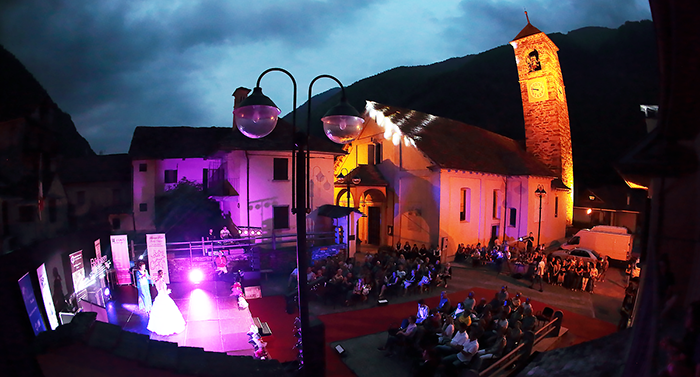 Il Tour del Ballo delle Debuttanti di Stresa a Borgomezzavalle