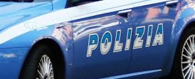Pusher sul traghetto nascondeva la droga sotto il sellino della bicicletta