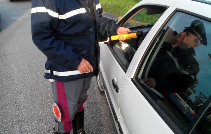 Ubriaca provoca un incidente e fugge: svizzera condannata