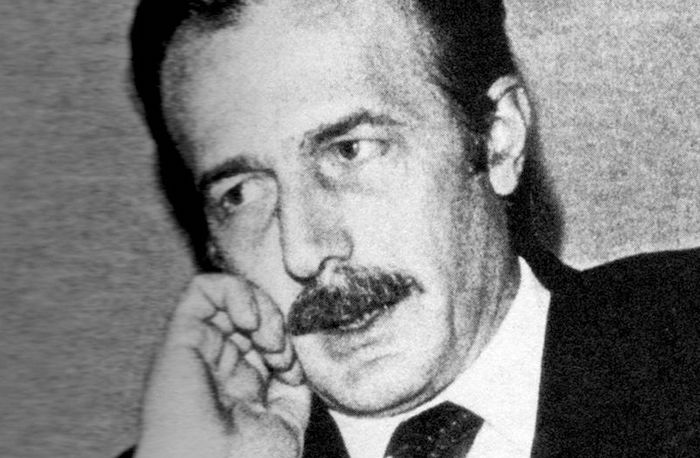 Alla darsena Baj un'opera commemorativa di Giorgio Ambrosoli