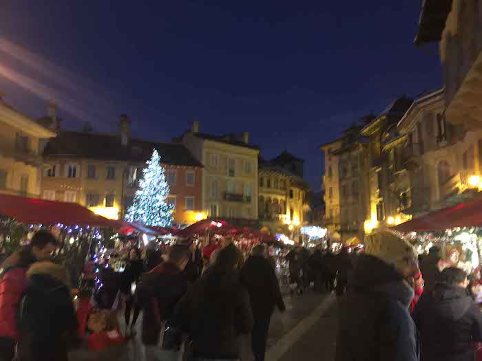 Luci sul Natale di Domo: sabato la festa per l'accensione dell'albero