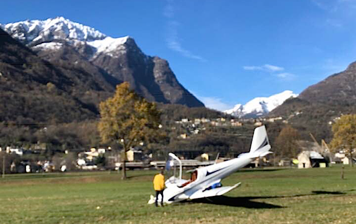 Aereo "perde" la pista d'atterraggio e finisce in un prato di Crevola. Illeso il pilota