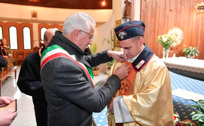 Don Paolo Cavagna nuovo cappellano della sezione domese dell'Associazione nazionale carabinieri