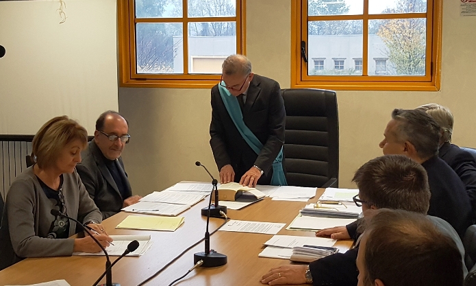 Lincio giura da presidente della Provincia e affida a un consulente il controllo dei conti