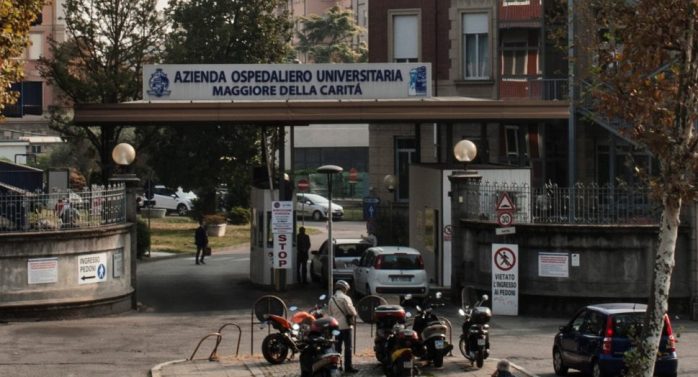 Fuori pericolo l’anziano colpito al volto dalla lama di una sega