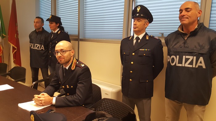 Pendolari del furto dal Sudamerica all’Italia: due sono ancora in fuga
