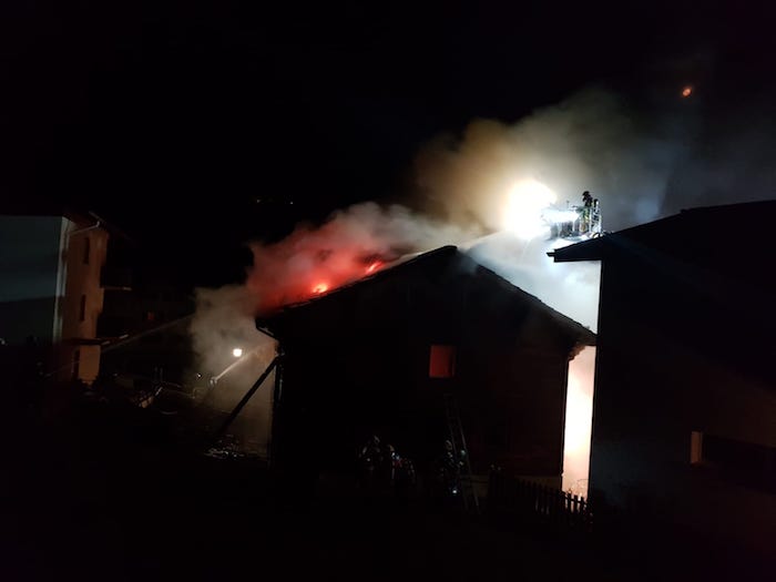 Vallese: brucia una casa, un morto e due intossicati