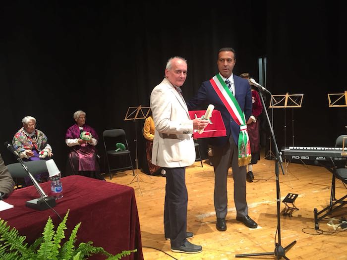 Domo: la consegna del premio Repubblica dell'Ossola a Mauro Begozzi - Foto e video