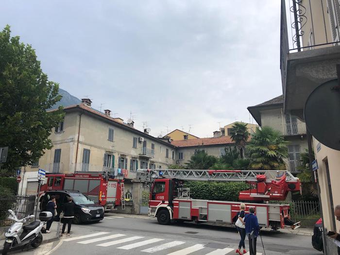 Domo: allarme per un anziano, arrivano i vigili del fuoco ma lui era uscito - Foto