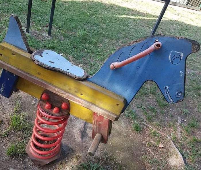 Pieve Vergonte: degrado ai parchi gioco, l'opposizione interpella il sindaco - Foto