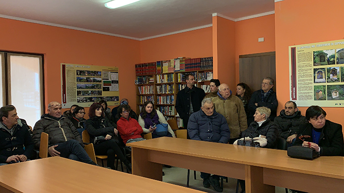 Case a 1 euro di Borgomezzavalle: tutto esaurito alla conferenza del Sindaco per lo “spiegone”  - video