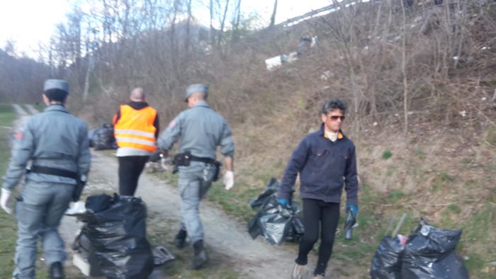 Rifiuti in superstrada, Miguidi: i volontari puliscono, gli incivili sporcano e Anas tace. Si sveglino tutti 
