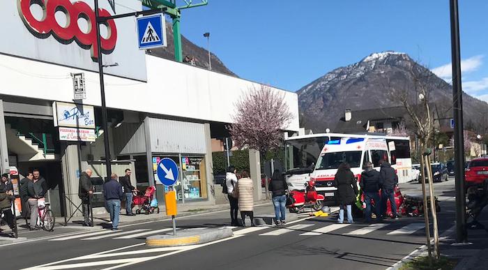 Donna investita in via Cassino