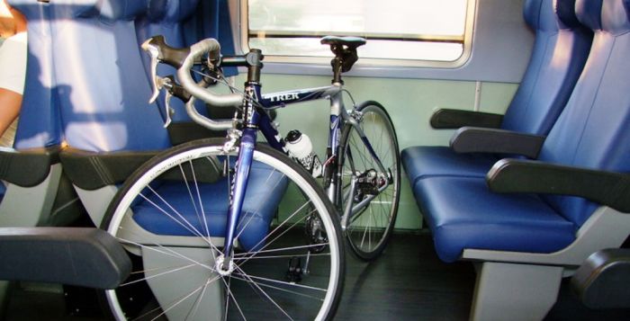 Lavori socialmente utili ai giovani ladri di biciclette fuggiti in treno