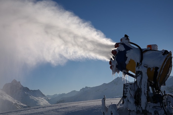 Uncem: non demonizzare la neve artificiale, è una riserva contro la siccità 