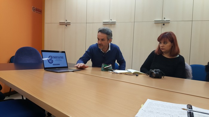 Videospot in stile Rischiatutto, studenti-attori spiegano la raccolta differenziata