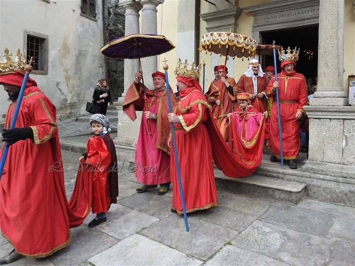Calasca Castiglione: quei Re Magi ritardatari - Fotogallery