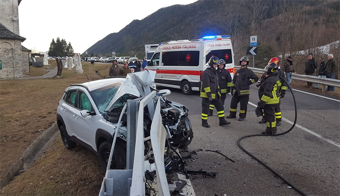 Schianto a Druogno, auto contro il rail: ferito in modo grave il conducente