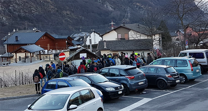 Crodo: protesta degli studenti dell'Agraria, che restano in gran parte fuori dalla scuola
