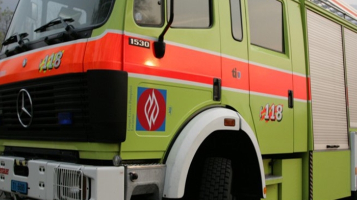 Le candele lasciate accese mandano a fuoco un appartamento, minori denunciati
