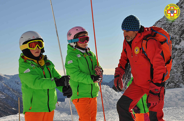  Al Devero domenica prevenzione col soccorso Alpino: prova Artva, dimostrazioni tecniche e ricerca con Unità cinofile da valanga