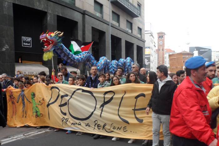Dal Cusio oltre cento persone alla manifestazione People di Milano. Un odg contro il Decreto Salvini 