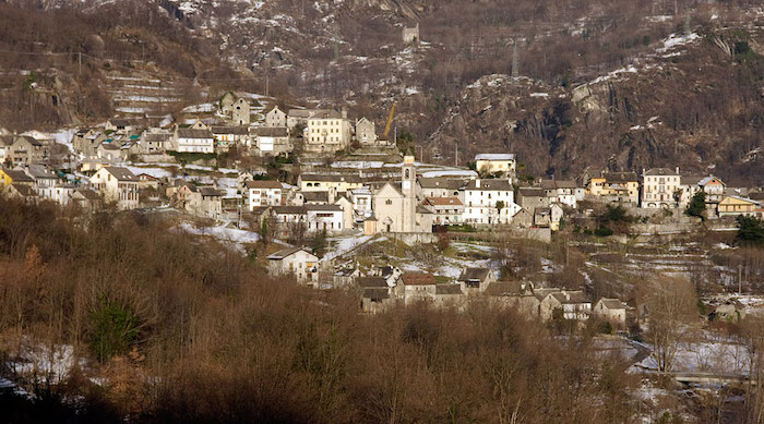 Crevola: botta e risposta tra sindaco e opposizione sugli allagamenti in via Beltrami