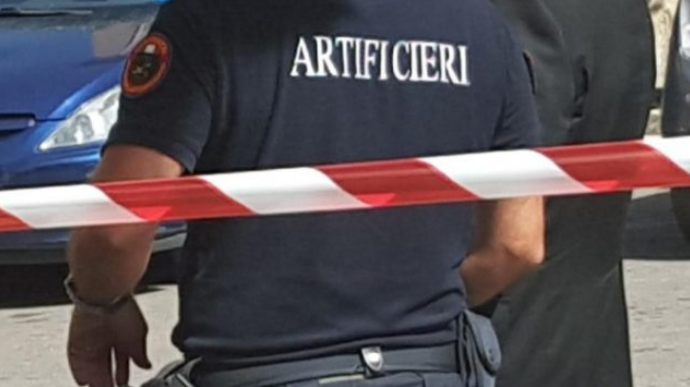 Arizzano: proiettile di mortaio in soffitta, arrivano gli artificieri