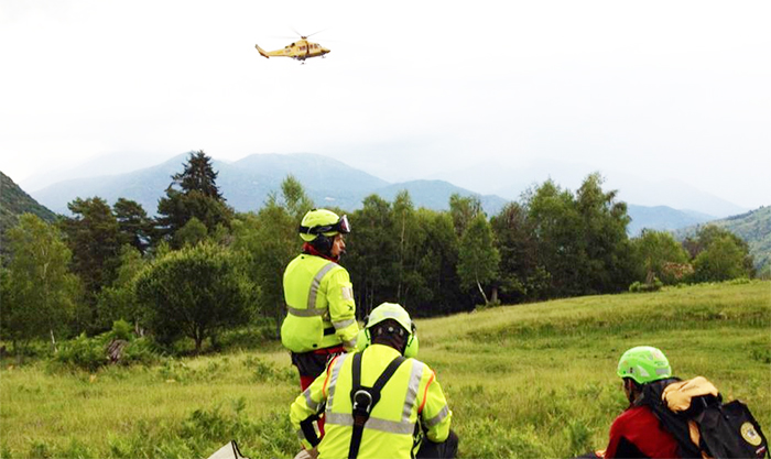 Importante trauma facciale per una donna caduta nei boschi sopra Trontano. Elitrasportata al Dea